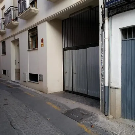 Apto En Centro Con Parking Opcional Granada