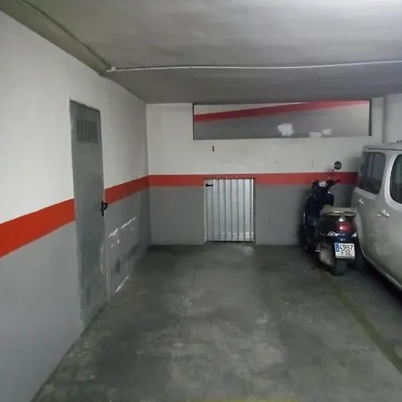 Apto En Centro Con Parking Opcional * Granada