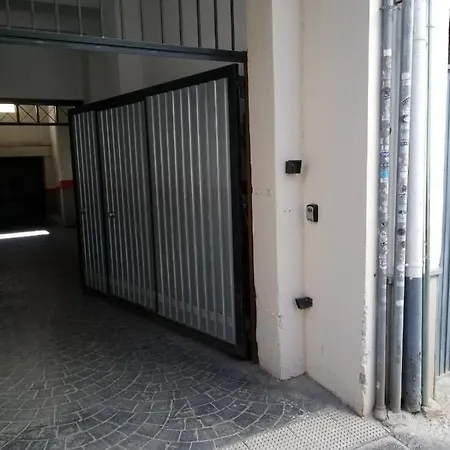 Apto En Centro Con Parking Opcional Apartment